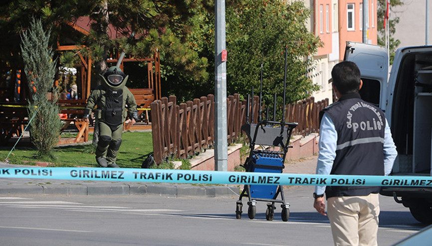 Uyarıları hiçe sayan meraklı vatandaştan ilginç tepki