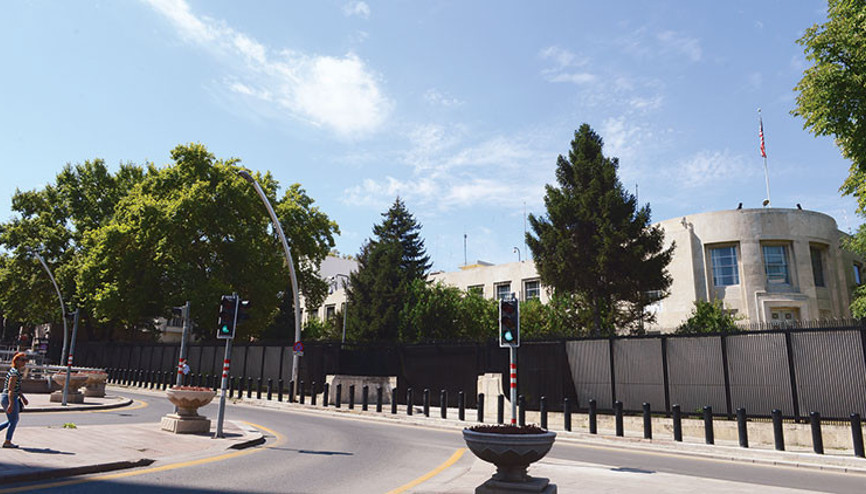 ABD elçiliği vizeyi askıya aldı