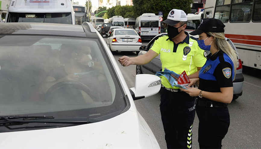 Polis korna çalmayın diye uyardı, çalanlara ceza yazdı