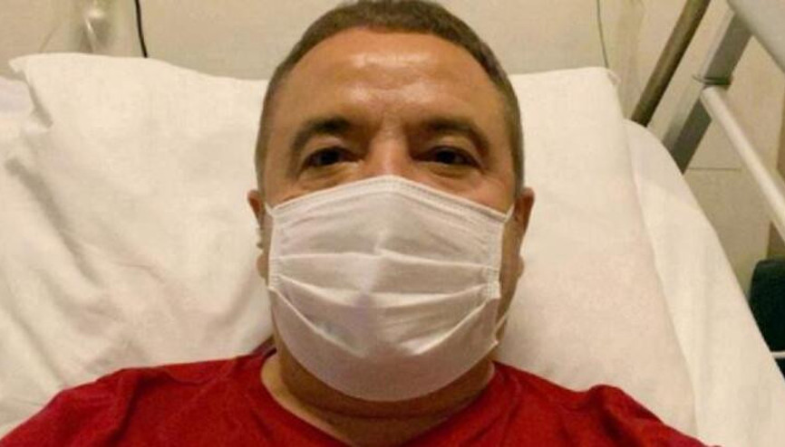 Kovid-19 tedavisi gören Muhittin Böcekin sağlık durumu