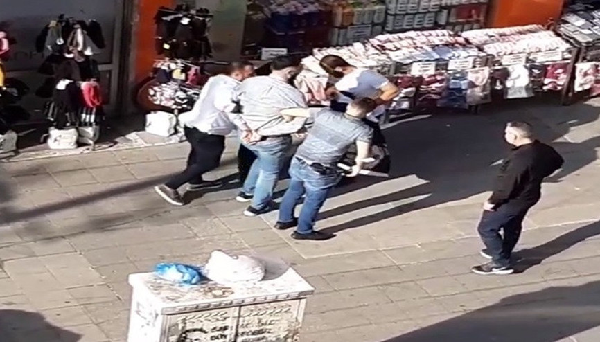 12 ayrı suçtan aranan şüpheli hırsızlık girişimi sırasında yakalandı