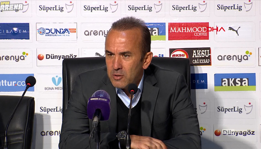 Mehmet Özdilek: Hakem hataları bu kadar kolay olmamalı