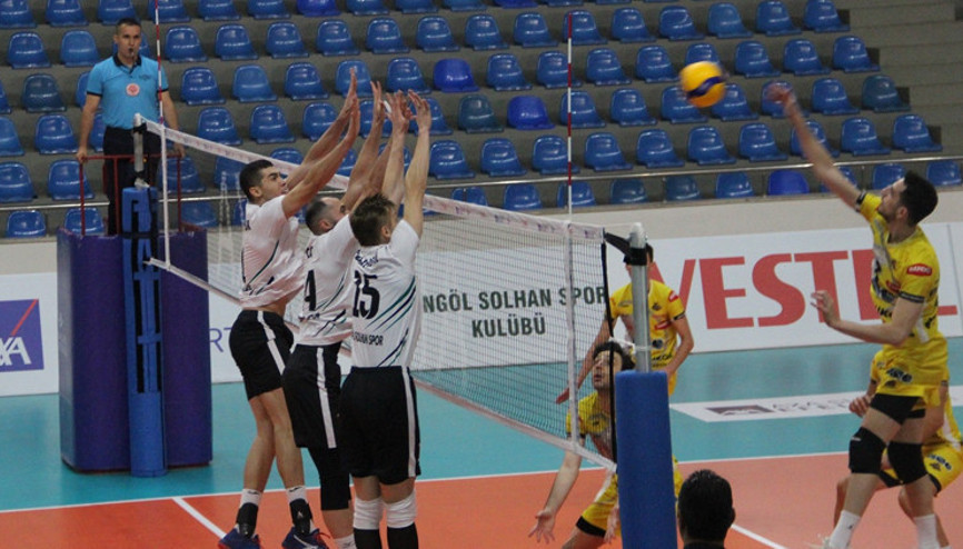 Solhanspor: 3 - Arhavi Voleybol: 0