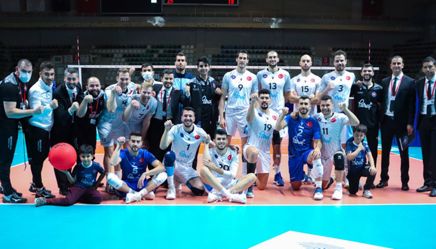 Halkbank: 3 - İnegöl Belediyespor: 1