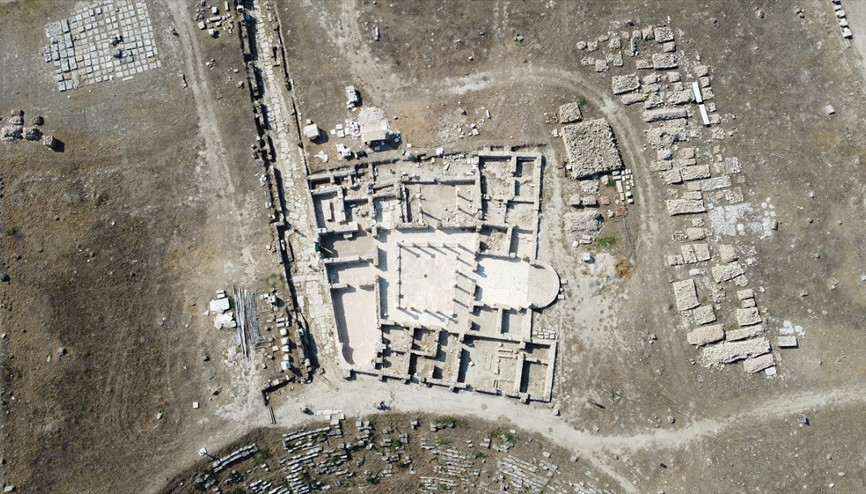 Denizlideki Laodikya Antik Kentinde bulunan kiliseli ev gün yüzüne çıkarıldı