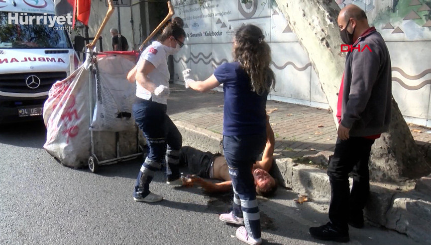 Beşiktaşta bayılan kağıt toplayıcısı ayılınca sağlıkçılara saldırdı