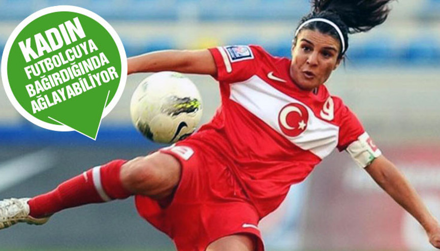 Eski kadın milli futbolcu Bilgin Defterli, erkek futbol takımı çalıştıracak Eski kadın milli futbolcu Bilgin Defterli, erkek futbol takımı çalıştıracak