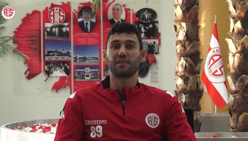 Antalyasporun futbolcusu Veysel Sarı: Sokakta futbol oynarken keşfedildim