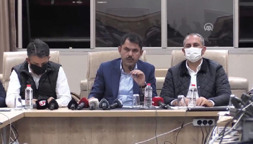 Bakanlar deprem bölgesinde son durumu paylaştı Bakanlar deprem bölgesinde son durumu paylaştı