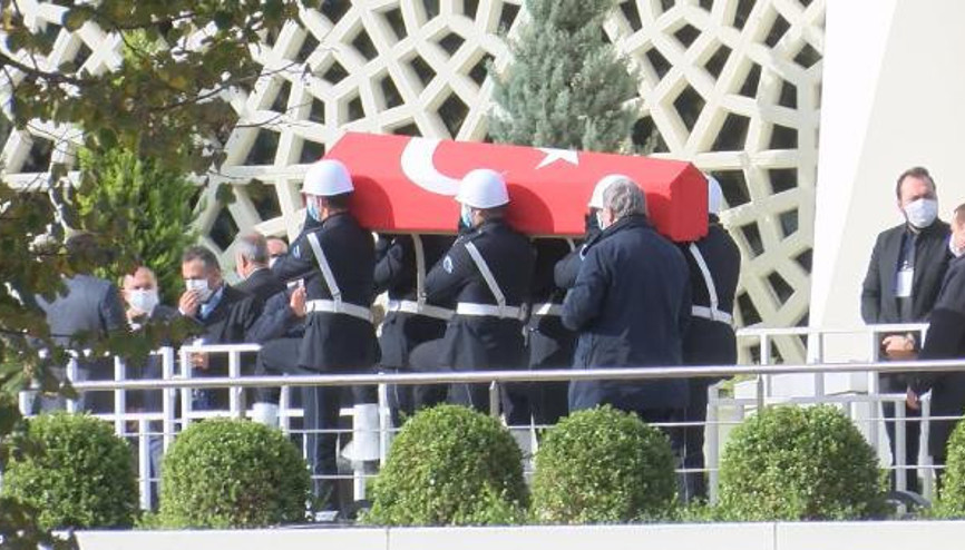 Mesut Yılmaz için tören