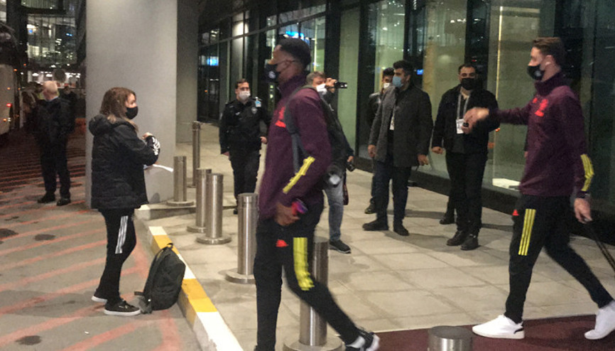 Medipol Başakşehirin Şampiyonlar Ligindeki rakibi Manchester United, İstanbula geldi