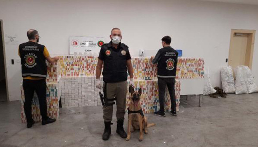 Sarp Gümrük Kapısında, 71 bin elektronik sigara tütünü ele geçirildi