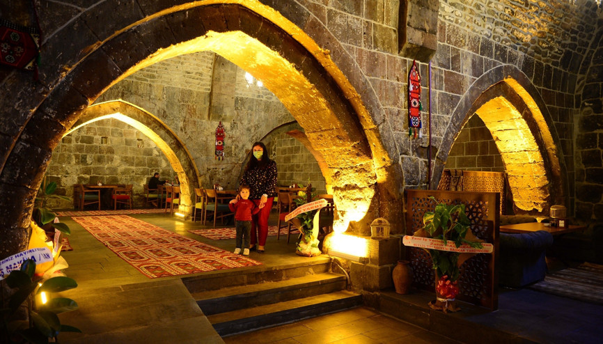 Yöresel lezzetler ve muhteşem bir atmosfer bir arada: Başhan Hanı