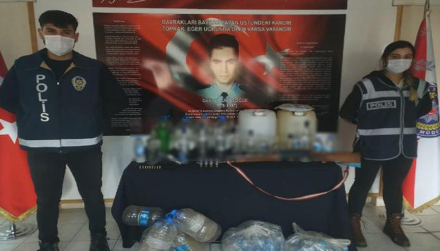 Ordu’da sahte içki üretilen mandıraya operasyon Ordu’da sahte içki üretilen mandıraya operasyon