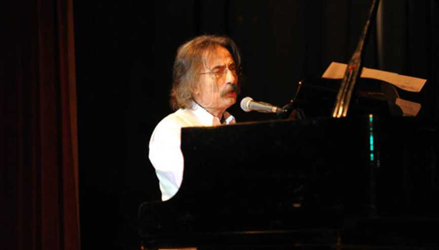 Timur Selçukun vefatı ünlü isimleri yasa boğdu Timur Selçukun vefatı ünlü isimleri yasa boğdu