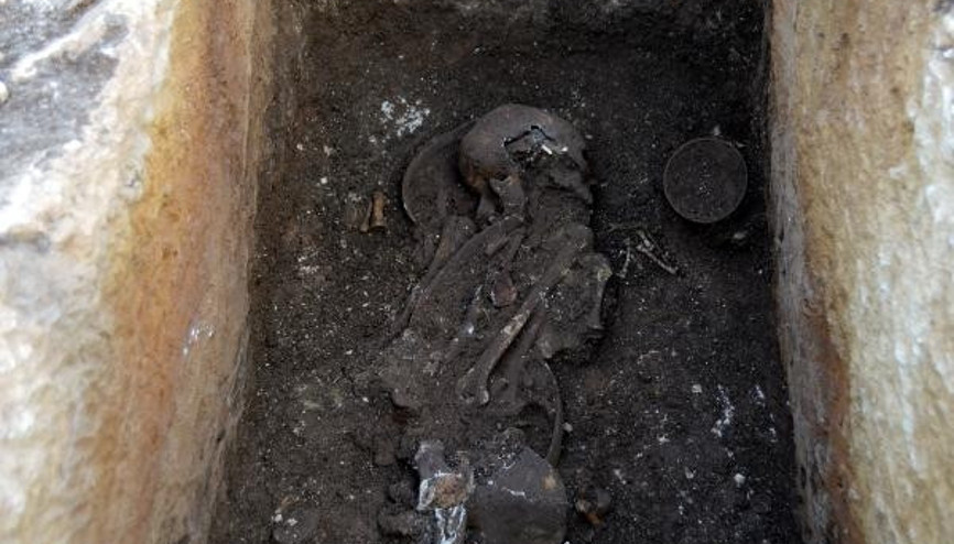 Perre Antik Kentinde 1500 yıllık insan iskeleti bulundu