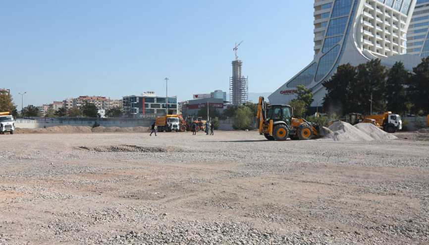 Bakan Yardımcısı Çataklıdan İzmir’de yapılan konteyner kent için tarih açıklaması