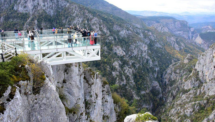 Dünyanın en derin ikinci kanyonuna cam yürüyüş köprüsü yapılacak