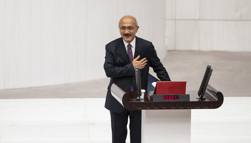 Son dakika... Lütfi Elvan TBMMde yemin etti