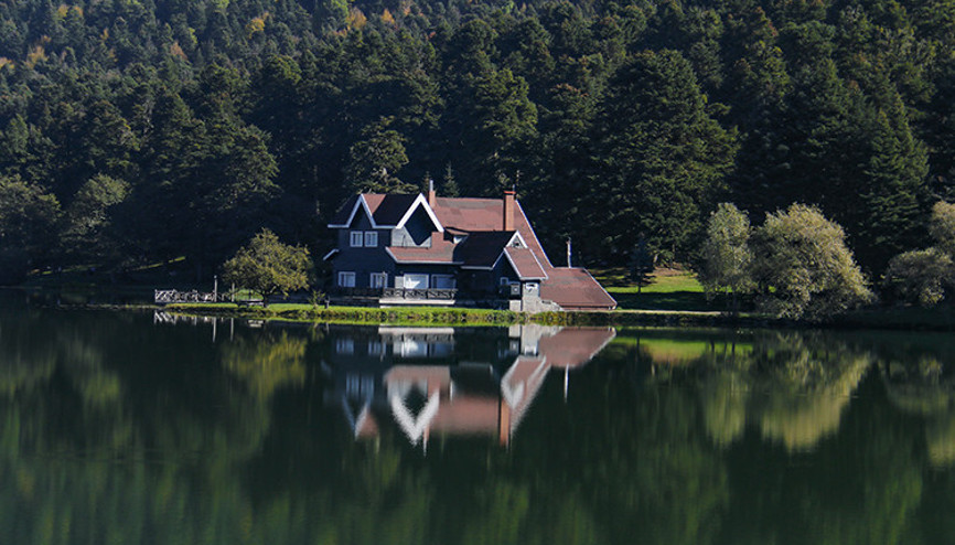 Bolu’da sonbahar masalsı manzaralar sunuyor