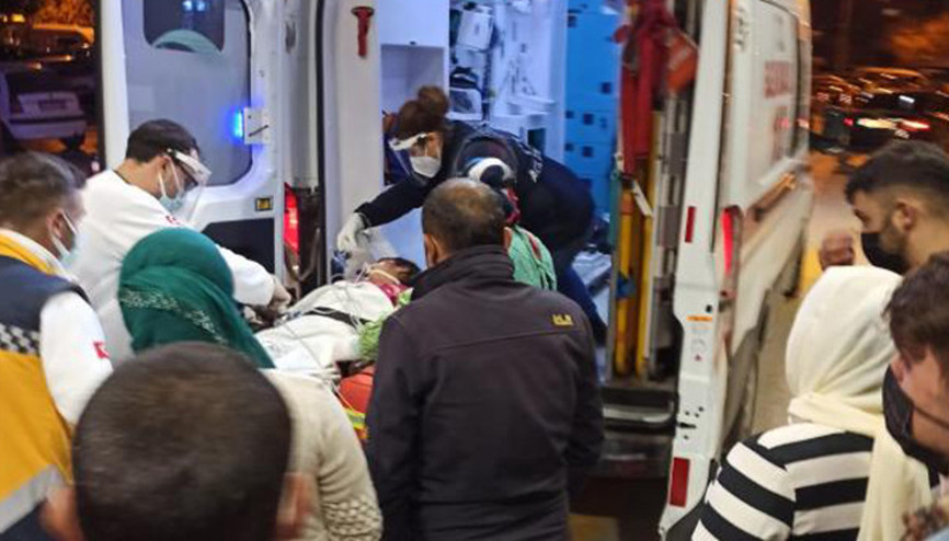 Traktör kasasından düşen Hiray, beyin kanaması geçirdi