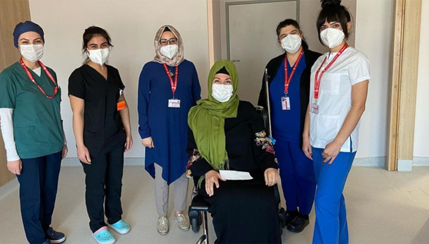 Son dakika haberi... Koronavirüs tedavisi gören sunucu İkbal Gürpınar: Şükürler olsun, an itibarıyla taburcu oldum