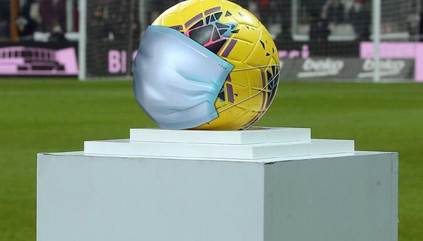 Sivas Belediyesporda 4 futbolcunun Kovid-19 testi pozitif çıktı