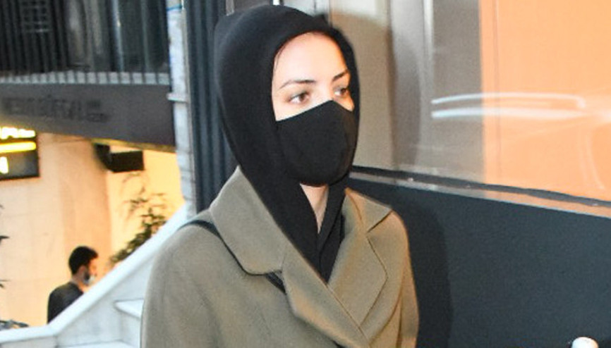 İrem Sak kasksız trafikte