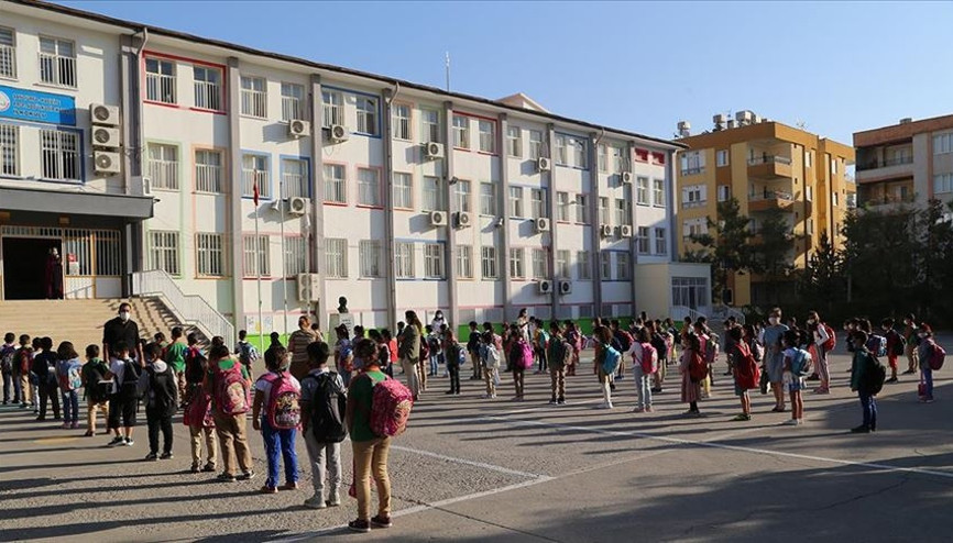 ABden 8 ildeki 55 okula 50 milyon avro hibe desteği