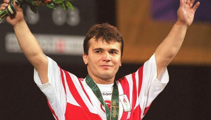 Naim Süleymanoğlu, vefatının üçüncü yıl dönümünde anıldı