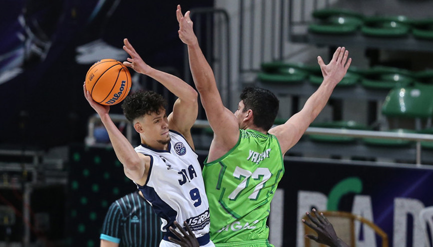 TOFAŞ: 81 - JDA Dijon: 87