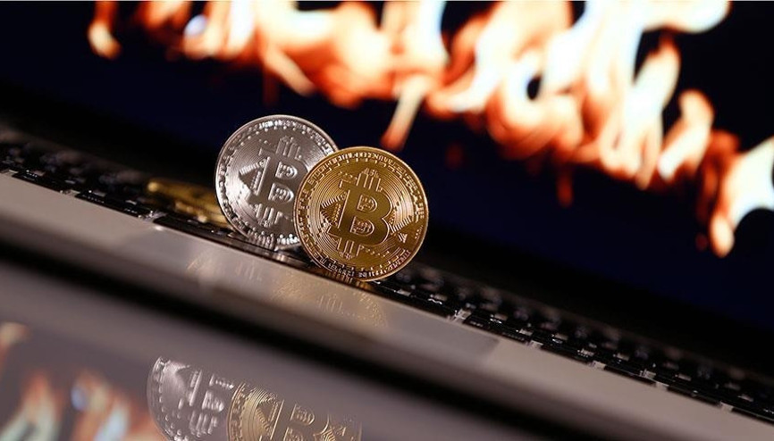 Bitcoin 18 bin doların altına döndü