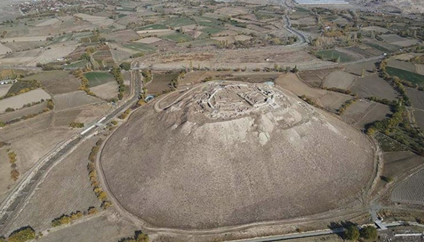 Urartuların 2 bin 900 yıllık kalesi turizme kazandırılıyor