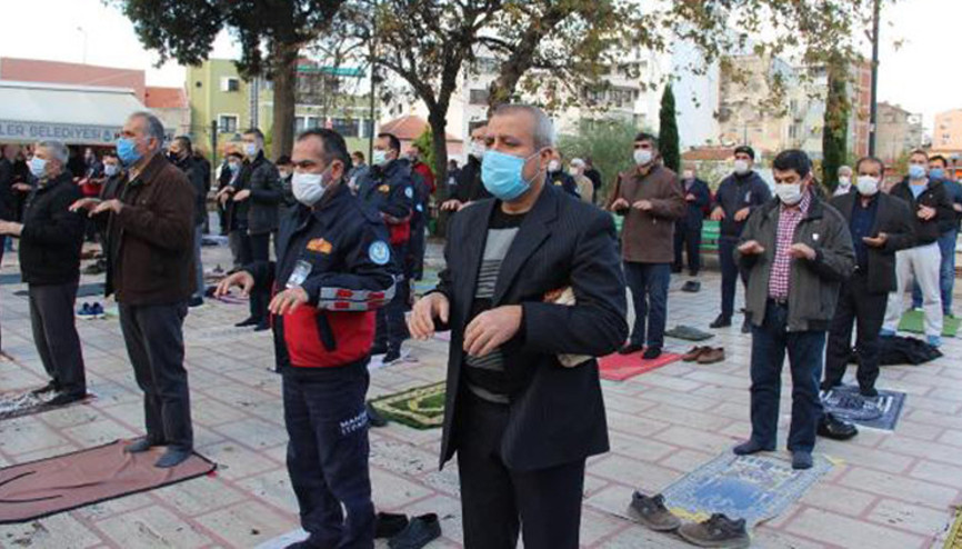 Manisada cuma namazı öncesi yağmur duası Manisada cuma namazı öncesi yağmur duası