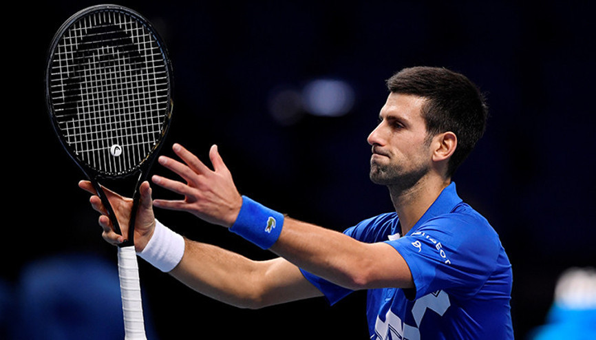 Novak Djokovic yarı finalde