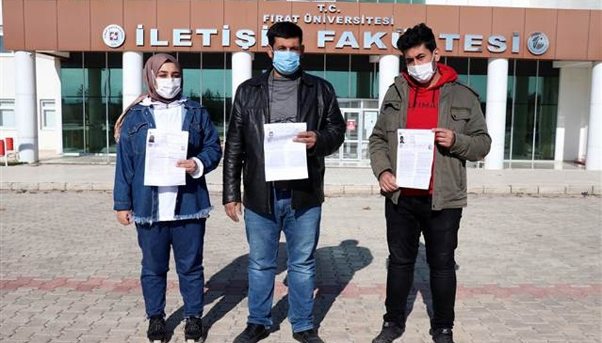 18 yıldır girdiği KPSSde bu kez çocukları da yanındaydı