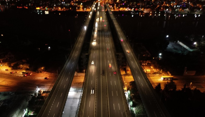 Kısıtlamanın ilk dakikalarında Haliç Köprüsü havadan görüntülendi
