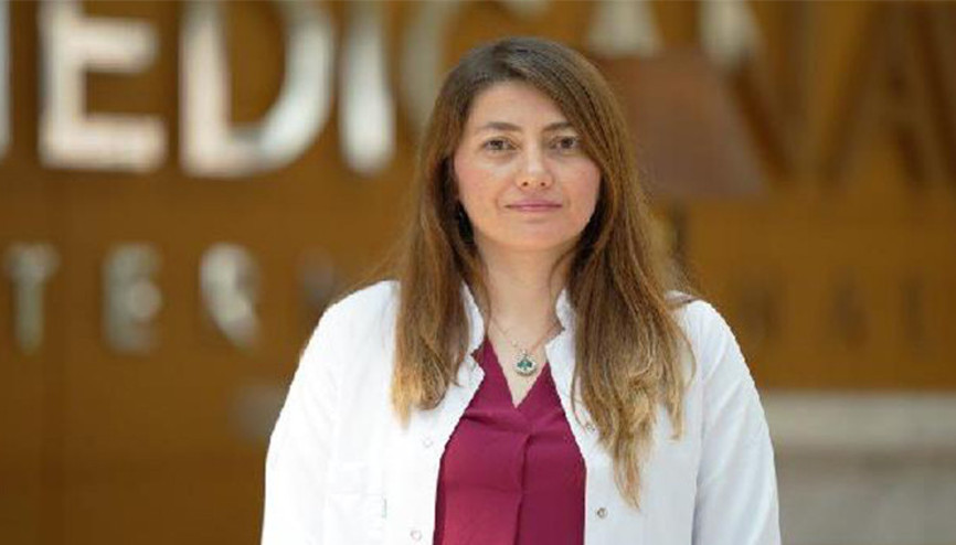 “Diş çıkarma süreci bebekten bebeğe değişebilir” “Diş çıkarma süreci bebekten bebeğe değişebilir”