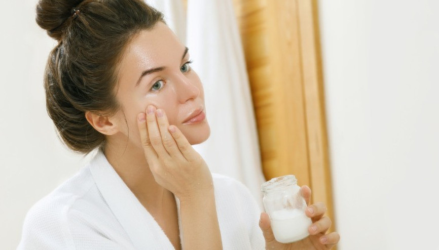 Hindistan Cevizi Yağı Gözenekleri Tıkar mı