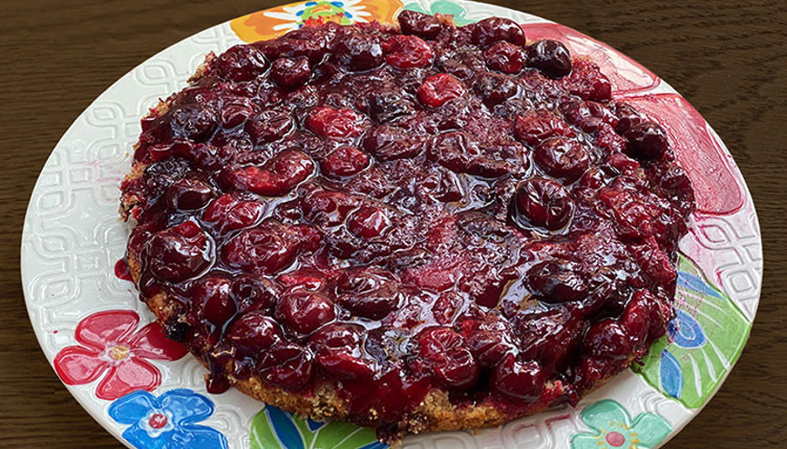 Vişneli mekikten ilham aldı: Vişneli ters yüz kek Vişneli mekikten ilham aldı: Vişneli ters yüz kek