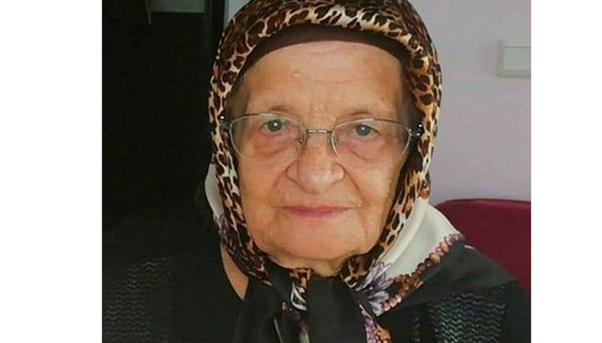 Bakan Elvanın teyzesinin cenazesi memleketi Karamanda defnedildi