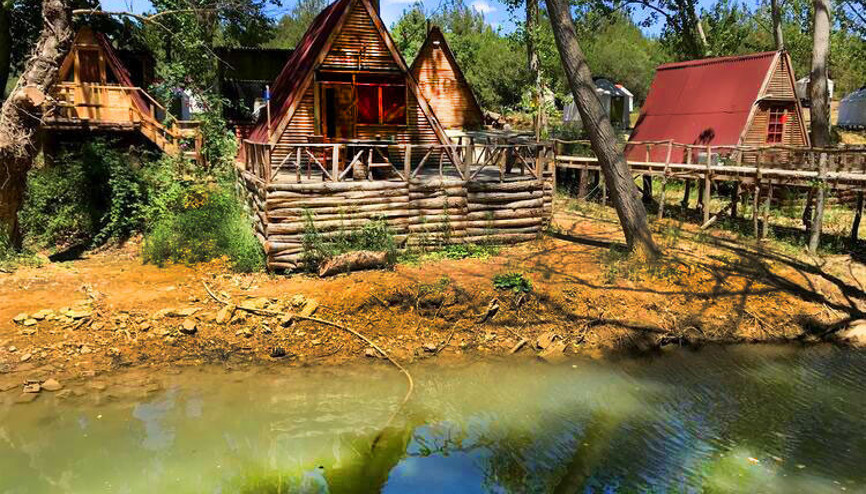 Adı gibi saklı bir yer... Ne trafik var ne de gürültü, her yer sessiz sakin...