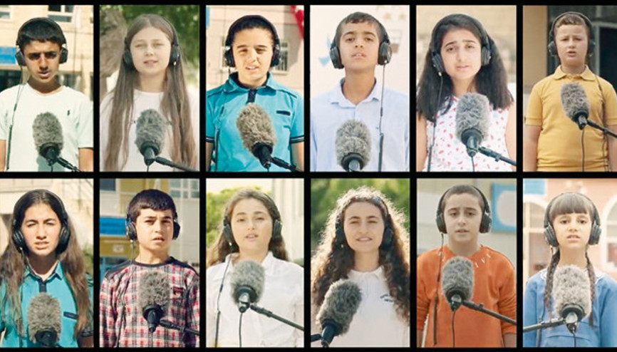 Çocuklar hem söyledi hem yönetti