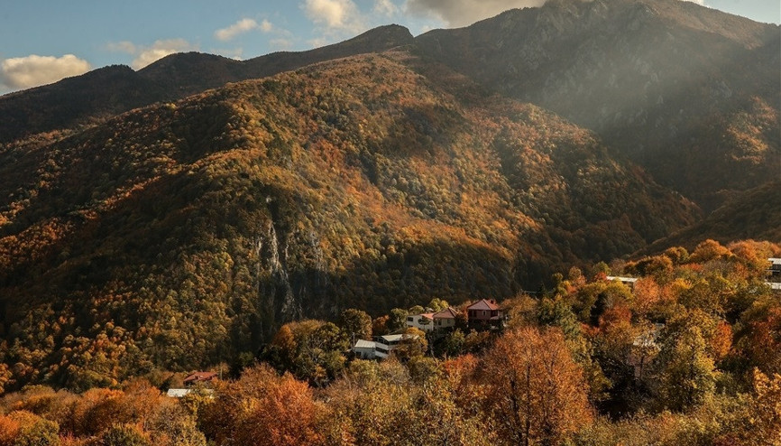 Uludağın eteklerindeki Çalıkuşunun köyünde sonbahar güzelliği
