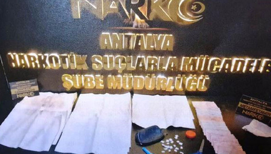 Kağıda emdirilmiş halde bulundu Değeri 1 milyon 850 bin lira...