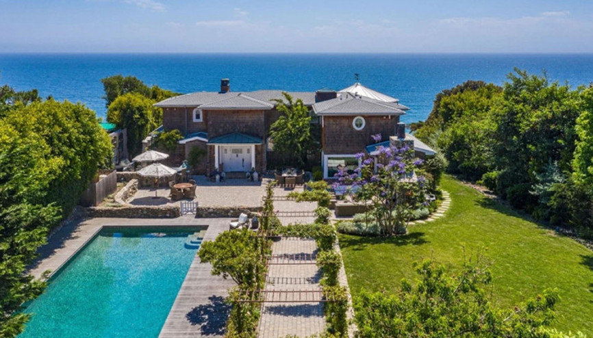 Boşanırken ünlü kocası, servetinin yarısını ona vermişti: Kristal avizeli ev aldı