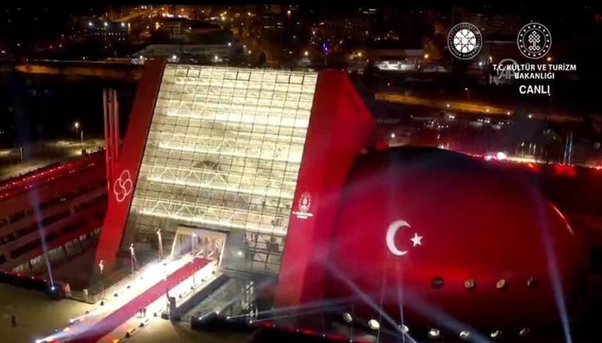 Cumhurbaşkanı Recep Tayyip Erdoğan, Cumhurbaşkanlığı Senfoni Orkestrası yeni binası açılışına katıldı