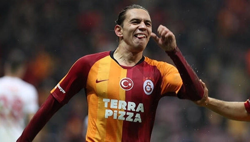 Galatasaraylı Taylan Antalyalı ailesine 4 milyonluk ev aldı