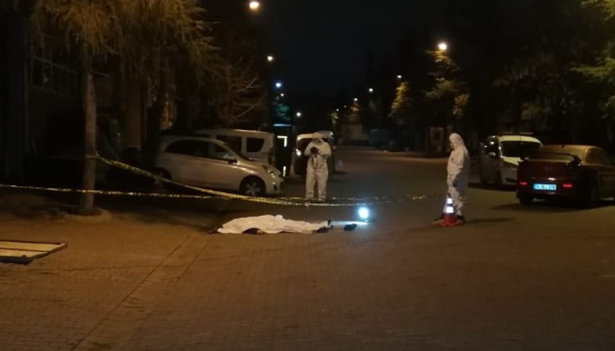 Başakşehirdeki sanayi sitesinde şüpheli ölüm