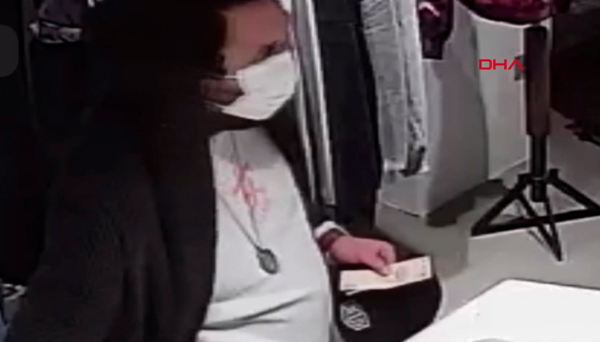 Kadıköyde tedavülden kalkmış dövizle dolandırıcılık kamerada